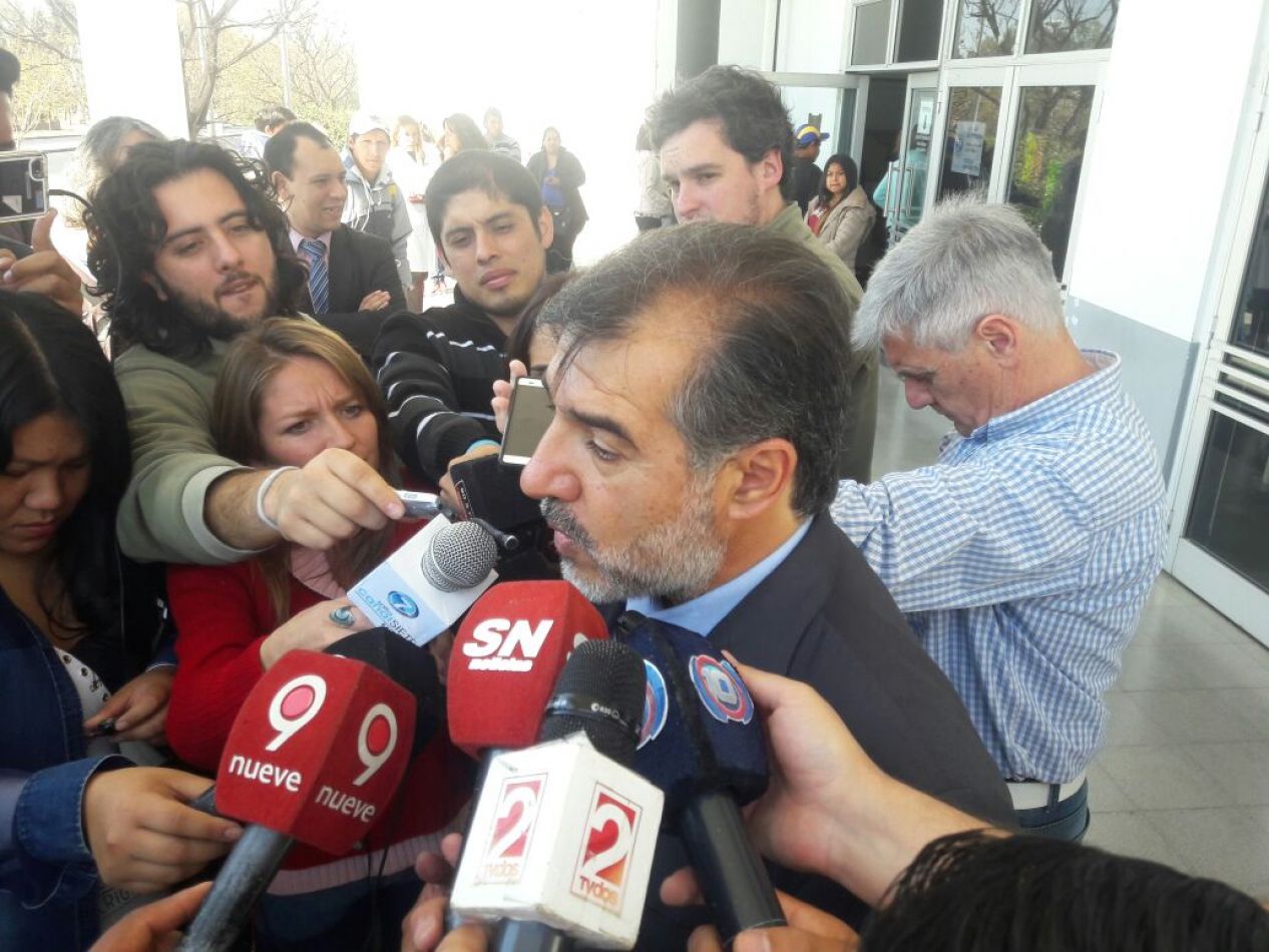 Villa Nougués anuncia su renuncia    crédito @ximenix13
