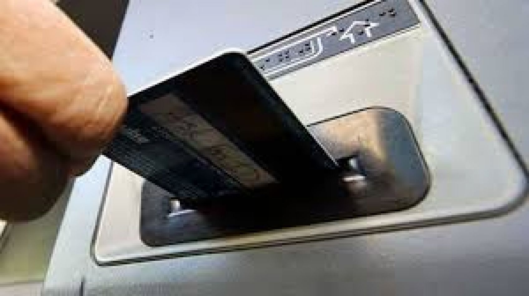 Proveen de dinero a los cajeros