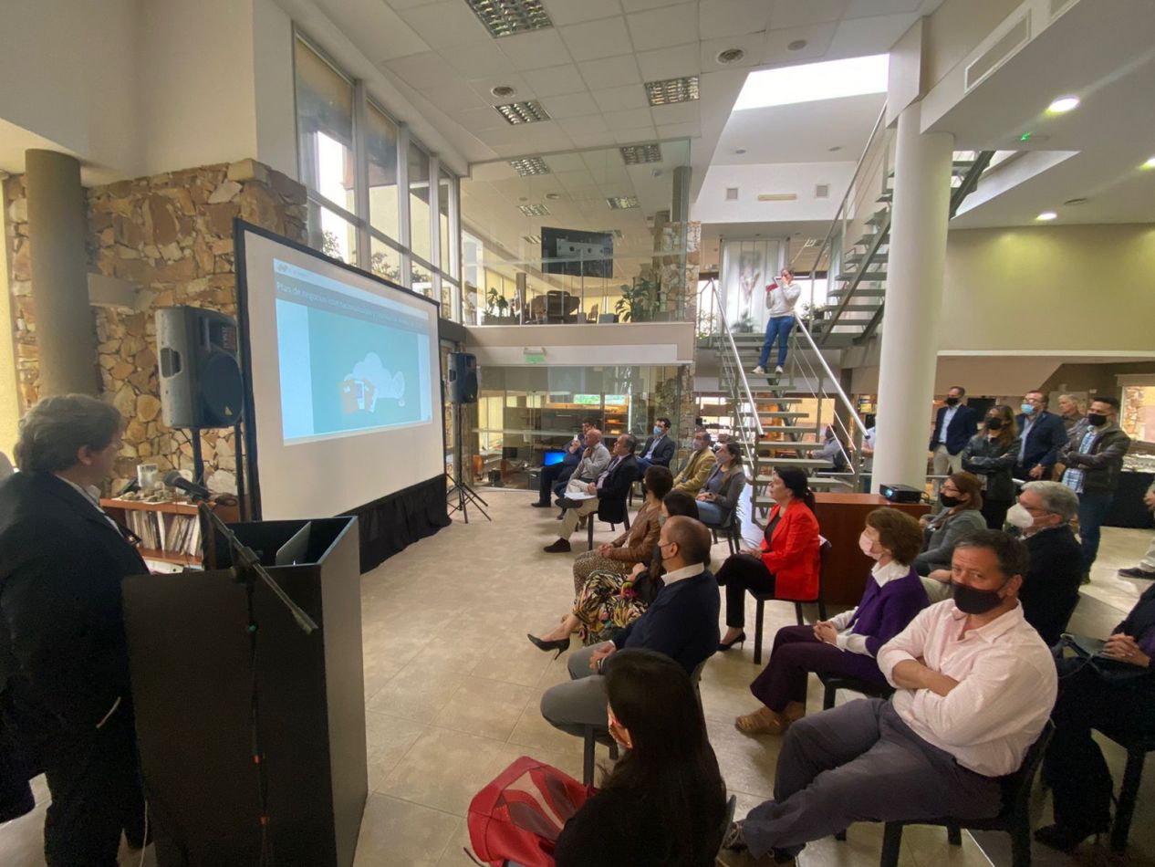 Presentación del Cluster