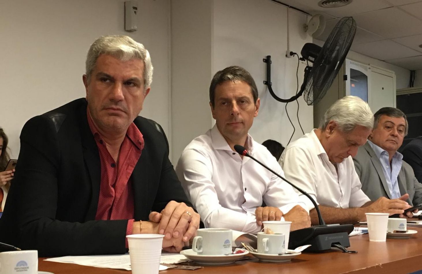 Reunión con deudores hipotecarios