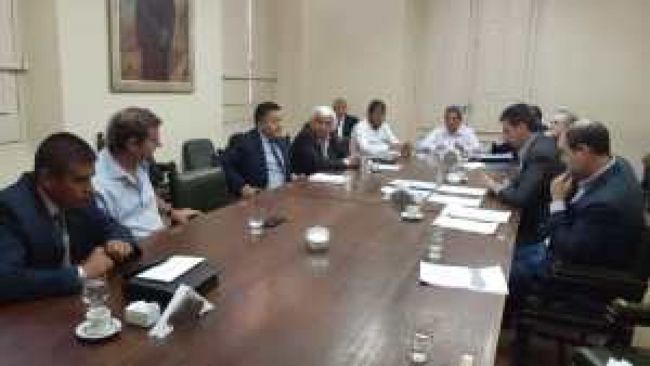 Reunión en el Senado