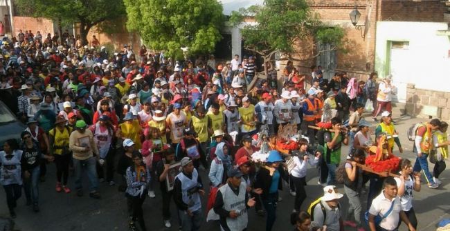 Peregrinos de Nazareno e Iruya
