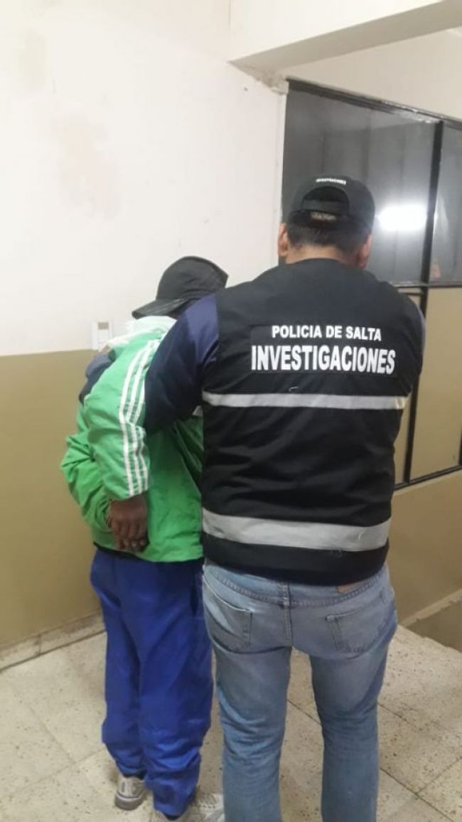 Uno de los detenidos