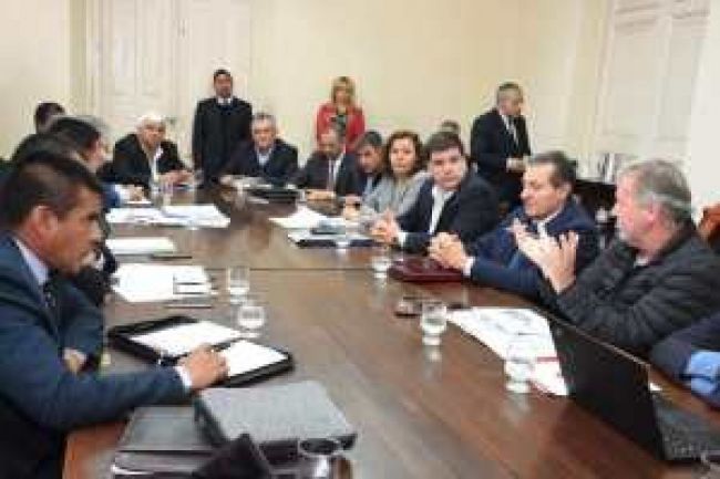 Servicios y tarifas en debate