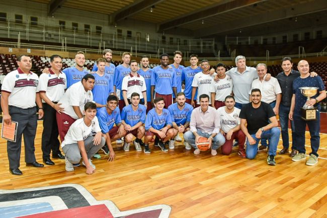 El plantel de Salta Basket