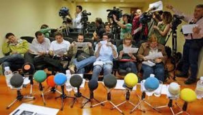 Periodistas organizados en un gremio