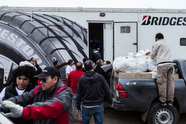 Preparativos para la caravana solidaria