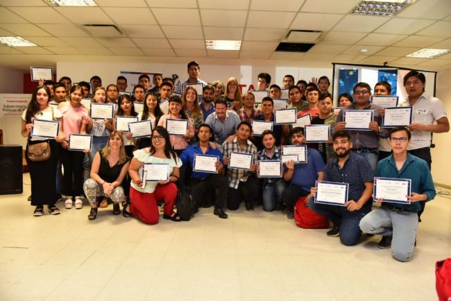 Tras cuatro meses de capacitación, alumnos de Salta recibieron el diploma como DesarrolladorWeb