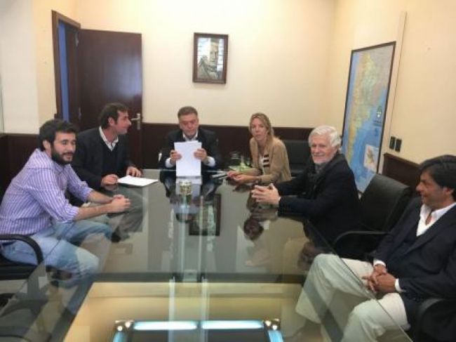 Obras de agua, cloacas y pavimento