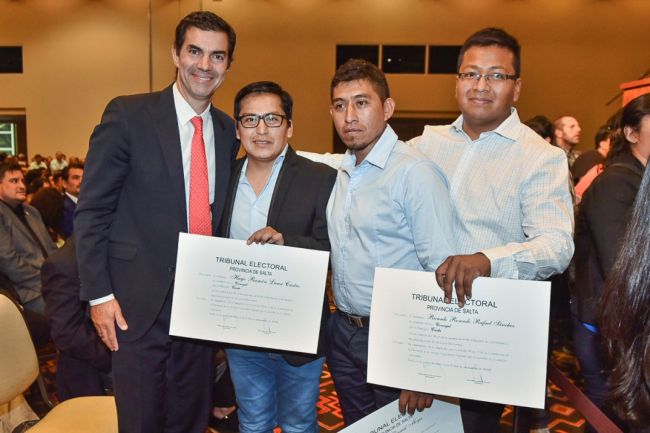 Diplomas a intendentes y ediles electos