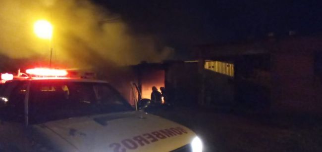 El fuego se apoderó del lugar