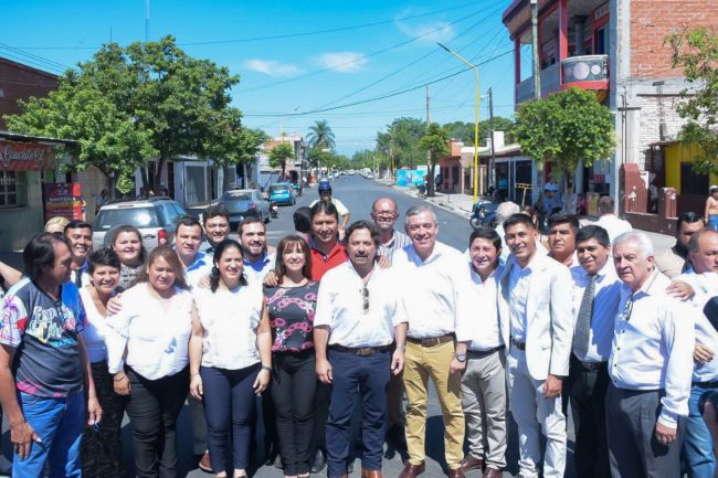 Autoridades en Orán