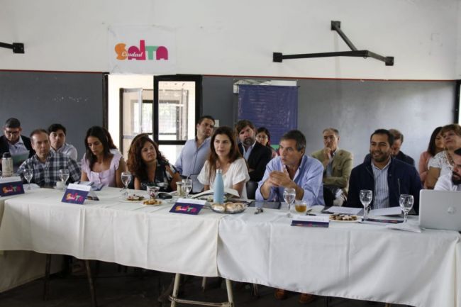 Reunión de Gabinete en B° Asunción