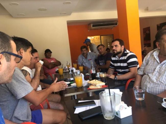 Reunión con remiseros de Orán