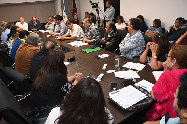 Reunión con gremios docentes