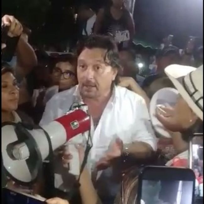 Sáenz con docentes autoconvocados
