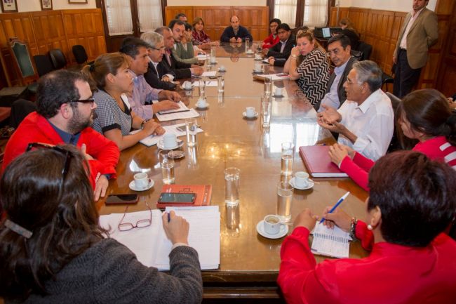 Piden más viviendas para familias aborígenes