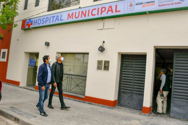 Zottos recorre el hospital municipal junto al intendente de Rosario