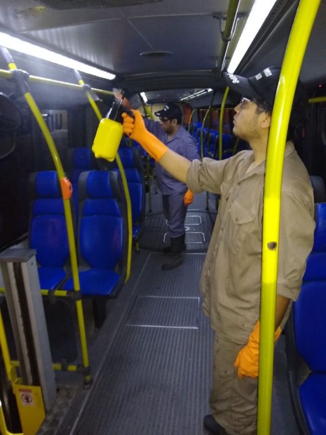 Además sigue el esquema de desinfecciones