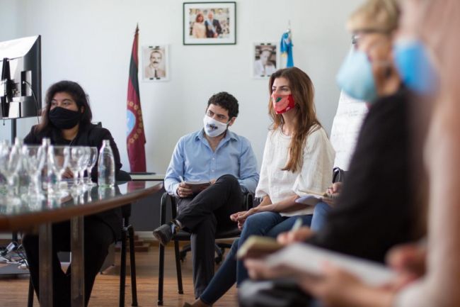Romero con autoridades del Pami