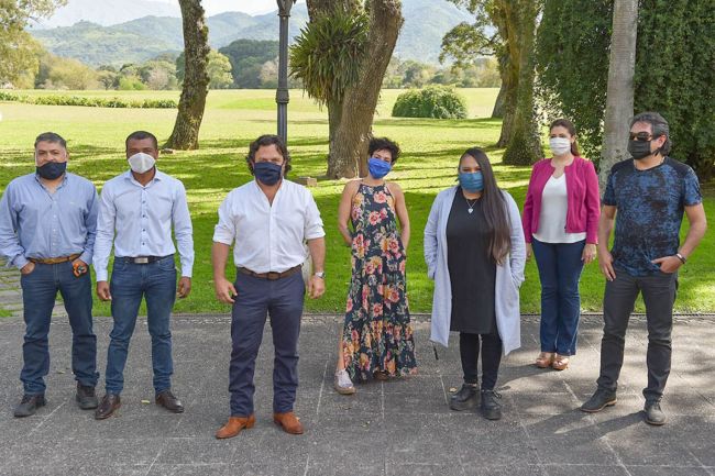 Artistas con el gobernador