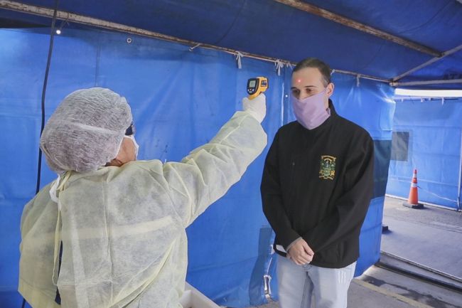 Más controles a repatriados