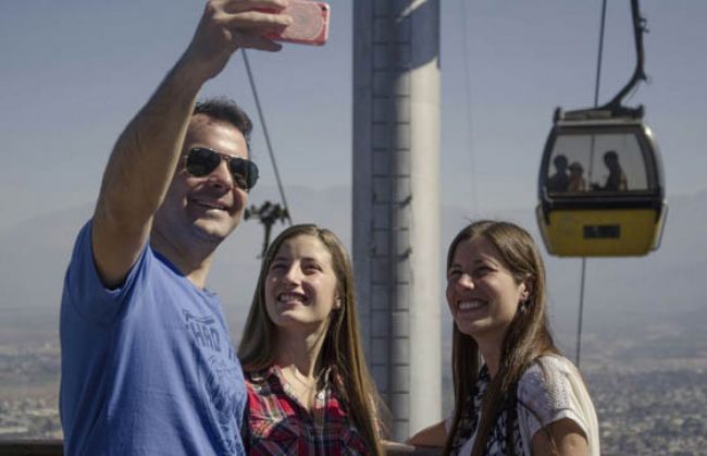 Turistas en el cerro