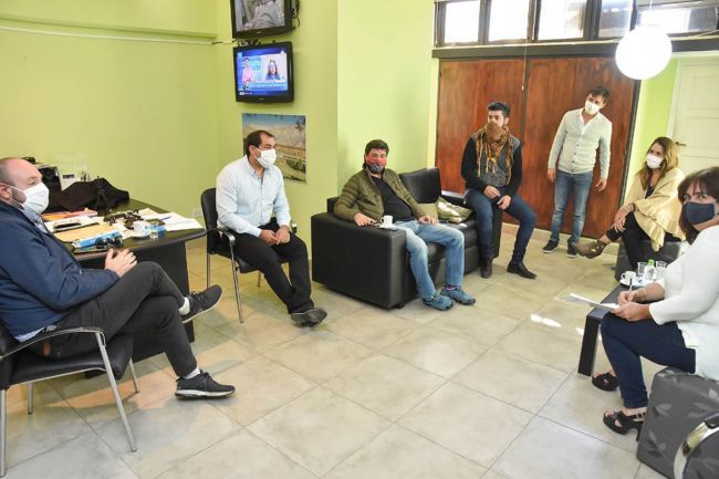 Periodistas con Víctor Lamberto