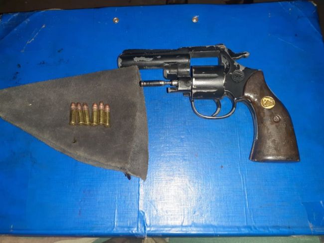 Una de las armas secuestradas