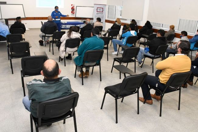 Primeros auxilios para taxistas y remiseros