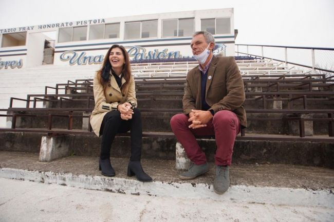 Bettina Romero en la cancha de Juventud