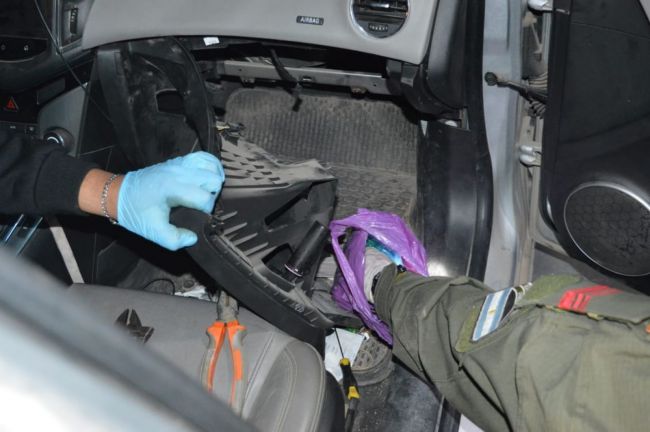 La droga estaba oculta en el auto