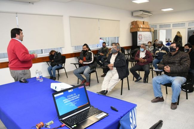 Taxistas y remiseros salteños