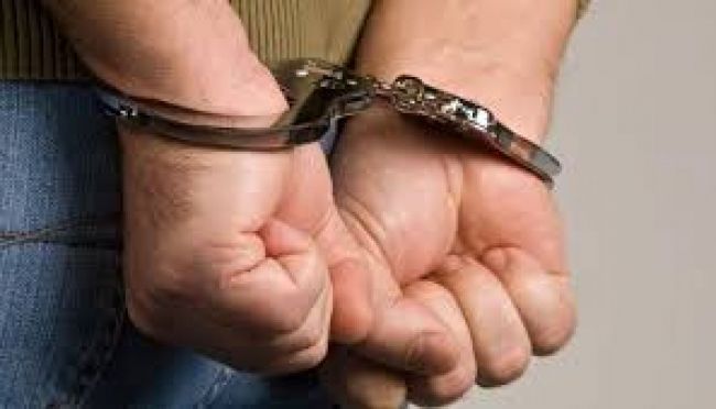 El sujeto quedó detenido