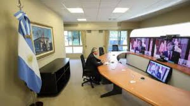 Cuarentena y asistencia en debate entre Alberto y gobernadores