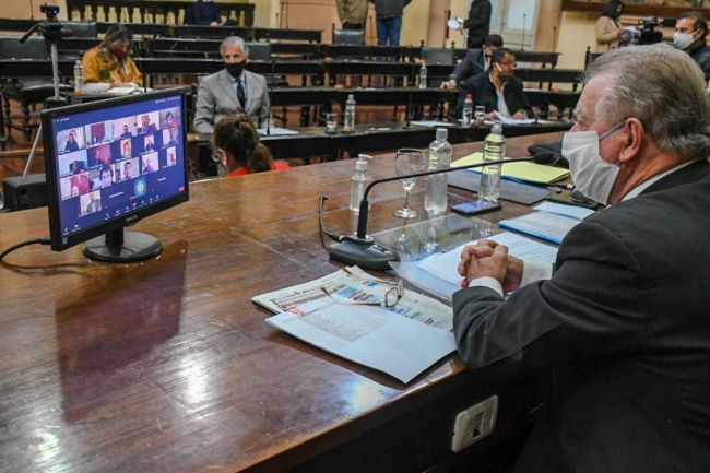 Primera sesión mixta del Senado Provincial