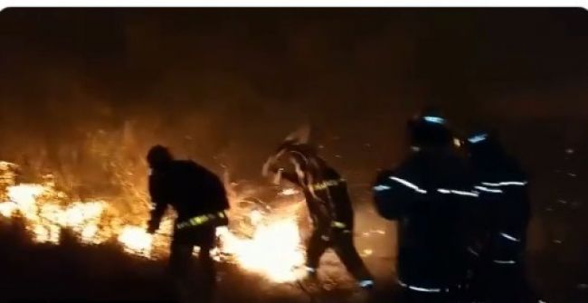 Incendio en campos militares