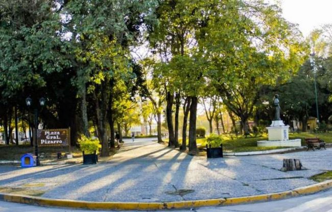 Plaza Pizarro en Orán