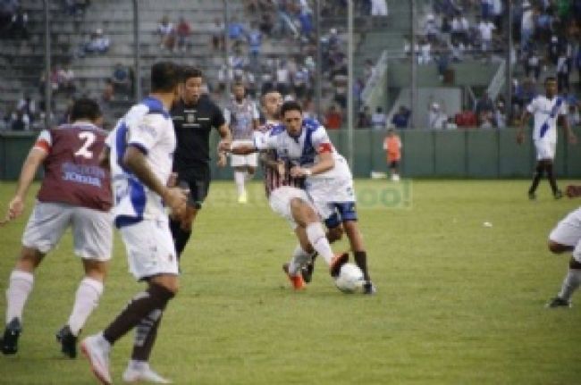 El domingo se define el finalista del reducido Crédito El Ancasti