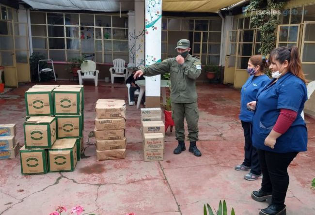 Entrega de mercadería decomisada