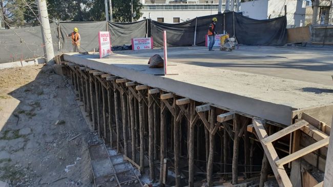 Puente en construcción