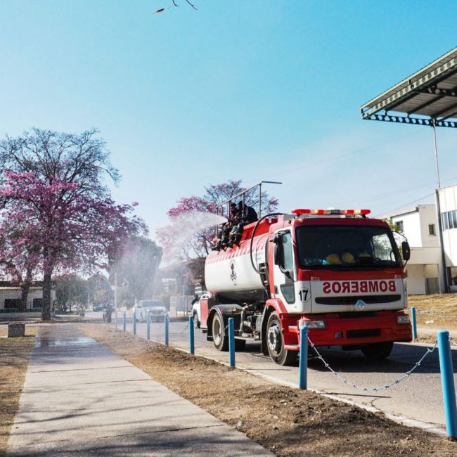 Fumigación contra el Covid en Orán
