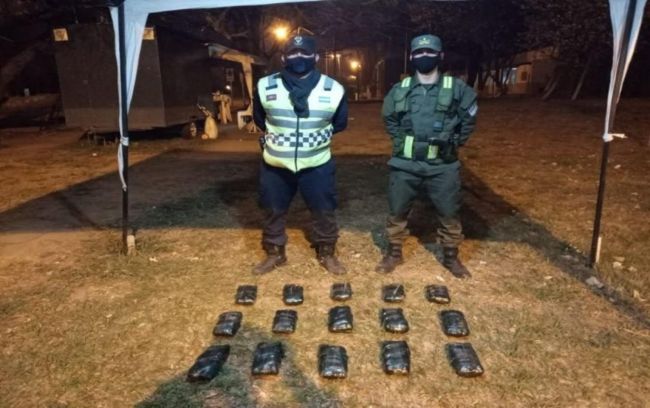 Operativo conjunto entre policía y gendarmería