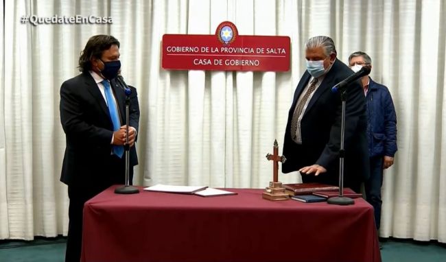 Juró Esteban como ministro de Salud