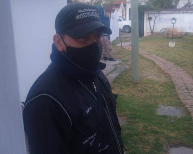 Allanamiento en casa de uno de los agresores