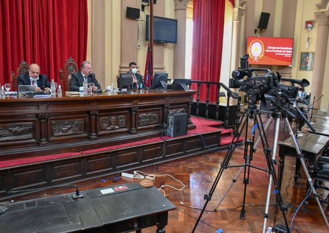 Senadores llamaron "Ley Virginia" a la norma aprobada