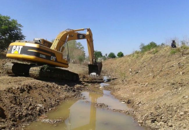 Trabajos en el Canal Oeste