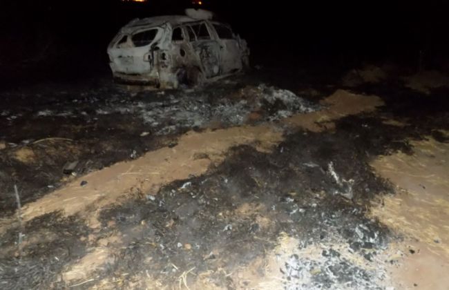 El auto calcinado tras el siniestro