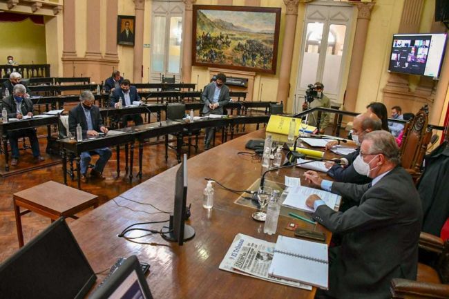 Sesión semipresencial del Senado