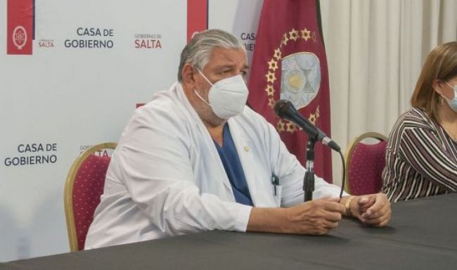 Ministro de salud Juan José Esteban